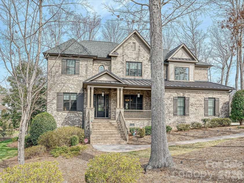 205 Pumpkin Seed Court, Matthews, NC 28104.  MLS# CAR4350087, YatesRealty ID 2481. Welcome!