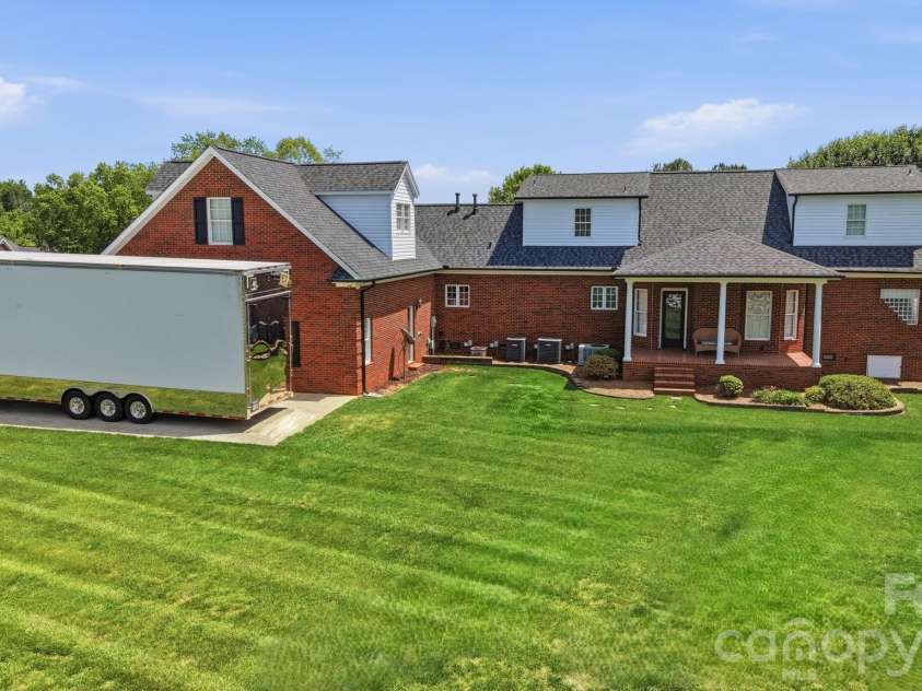 600 Ivah Lee Way, Monroe, NC 28110.  MLS# CAR4379635, YatesRealty ID 24810. 