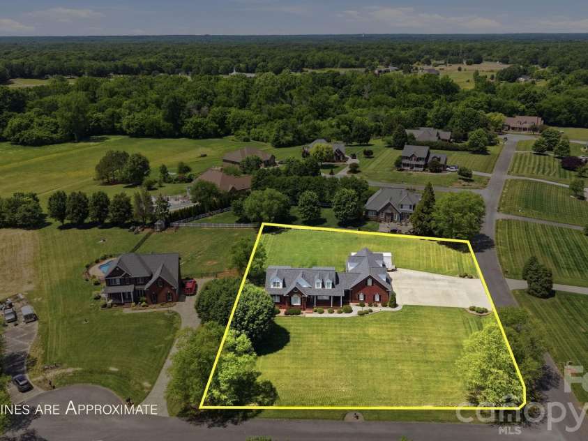 600 Ivah Lee Way, Monroe, NC 28110.  MLS# CAR4379635, YatesRealty ID 24810. 