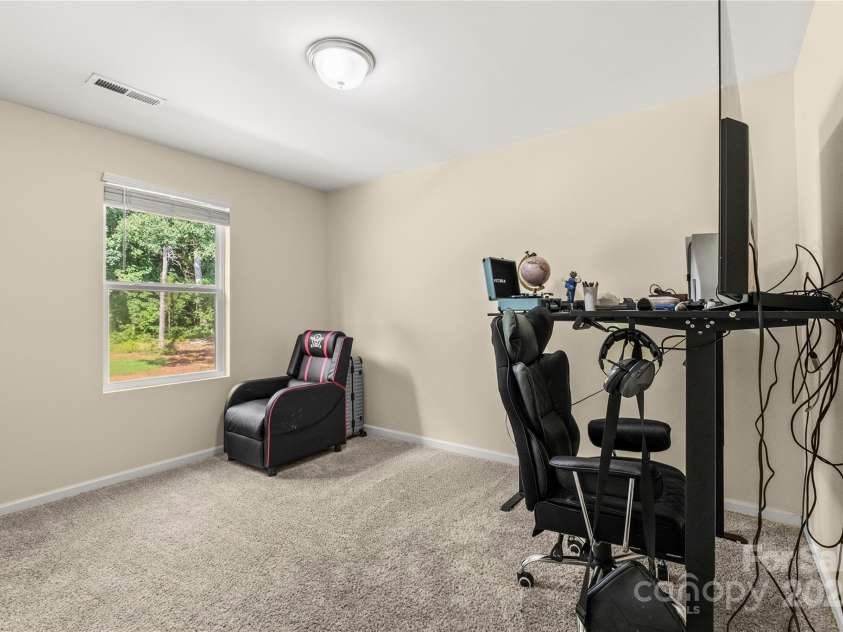 473 Wendover Drive, Salisbury, NC 28147.  MLS# CAR4271936, YatesRealty ID 24811. 