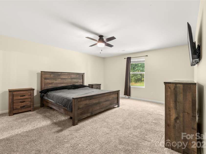 473 Wendover Drive, Salisbury, NC 28147.  MLS# CAR4271936, YatesRealty ID 24811. 