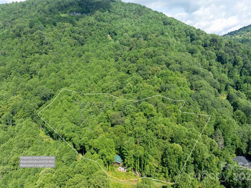 55 Bearwallow Road, Leicester, NC 28748.  MLS# CAR4278949, YatesRealty ID 24812. 