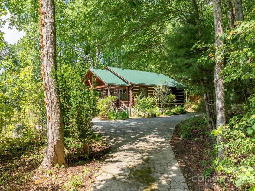 55 Bearwallow Road, Leicester, NC 28748.  MLS# CAR4278949, YatesRealty ID 24812. Paved Driveway and Exterior