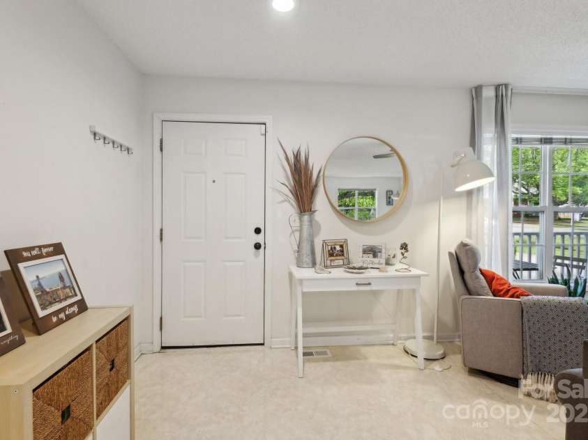 3721 Conway Avenue, Charlotte, NC 28209.  MLS# CAR4263986, YatesRealty ID 24813. 
