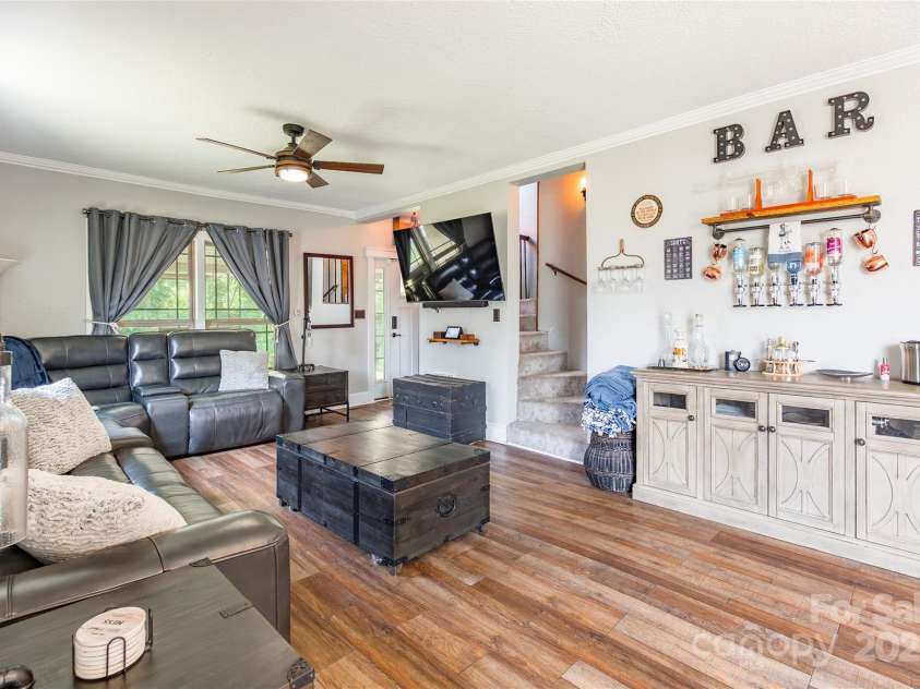 106 Guffey Road, Cherryville, NC 28021.  MLS# CAR4276352, YatesRealty ID 24814. 