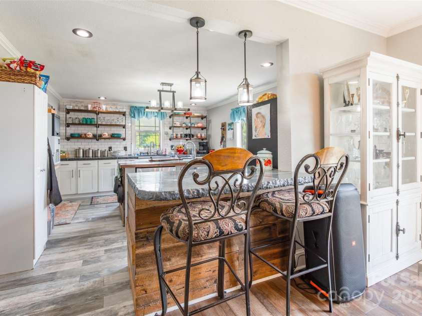 106 Guffey Road, Cherryville, NC 28021.  MLS# CAR4276352, YatesRealty ID 24814. 