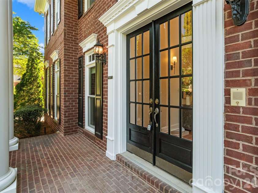 11204 Wescott Hill Drive, Huntersville, NC 28078.  MLS# CAR4384278, YatesRealty ID 24814. 