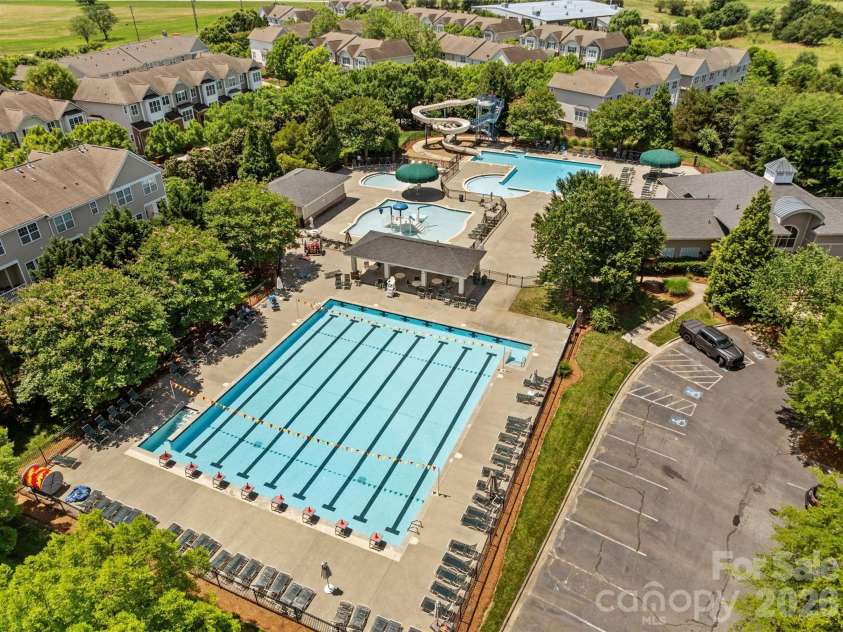 11204 Wescott Hill Drive, Huntersville, NC 28078.  MLS# CAR4384278, YatesRealty ID 24814. 