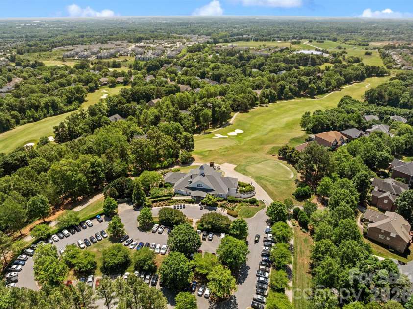 11204 Wescott Hill Drive, Huntersville, NC 28078.  MLS# CAR4384278, YatesRealty ID 24814. 