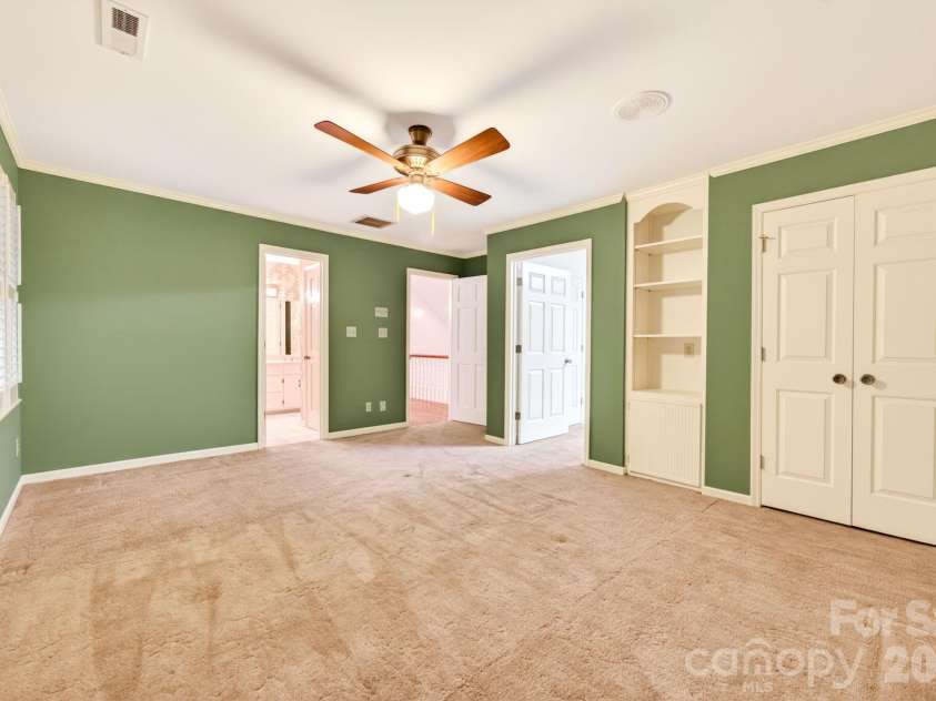 2804 Wimbledon Drive, Gastonia, NC 28056.  MLS# CAR4376535, YatesRealty ID 24815. 2nd bedroom.