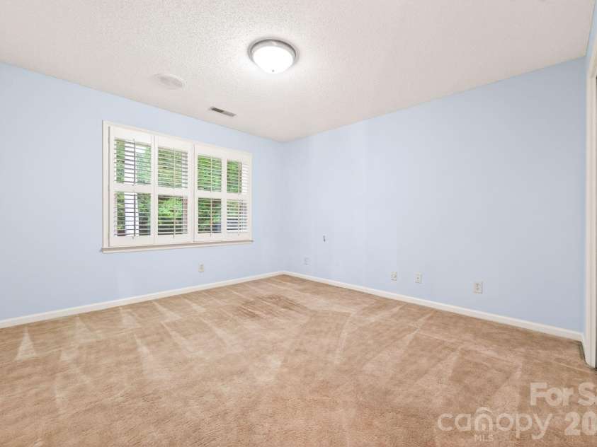 2804 Wimbledon Drive, Gastonia, NC 28056.  MLS# CAR4376535, YatesRealty ID 24815. 3rd bedroom.