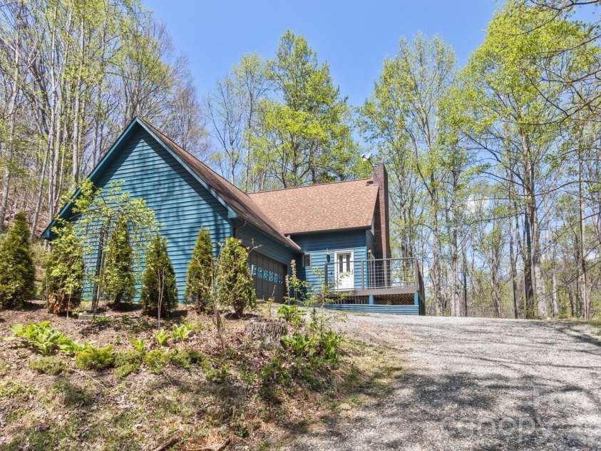 53 Benfield Road, Weaverville, NC 28787.  MLS# CAR4352245, YatesRealty ID 24816. 