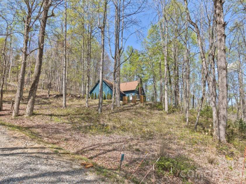 53 Benfield Road, Weaverville, NC 28787.  MLS# CAR4352245, YatesRealty ID 24816. 