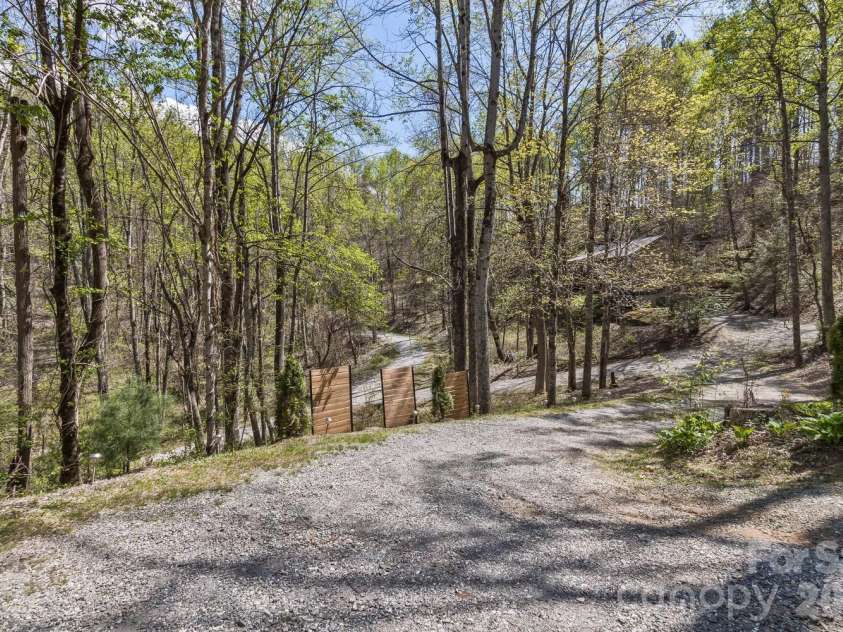 53 Benfield Road, Weaverville, NC 28787.  MLS# CAR4352245, YatesRealty ID 24816. 