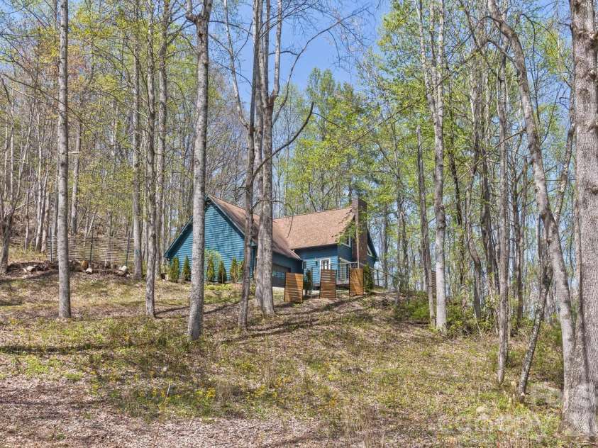 53 Benfield Road, Weaverville, NC 28787.  MLS# CAR4352245, YatesRealty ID 24816. 