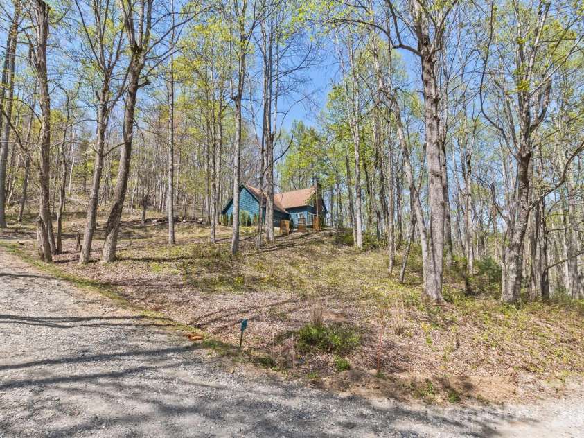 53 Benfield Road, Weaverville, NC 28787.  MLS# CAR4352245, YatesRealty ID 24816. 