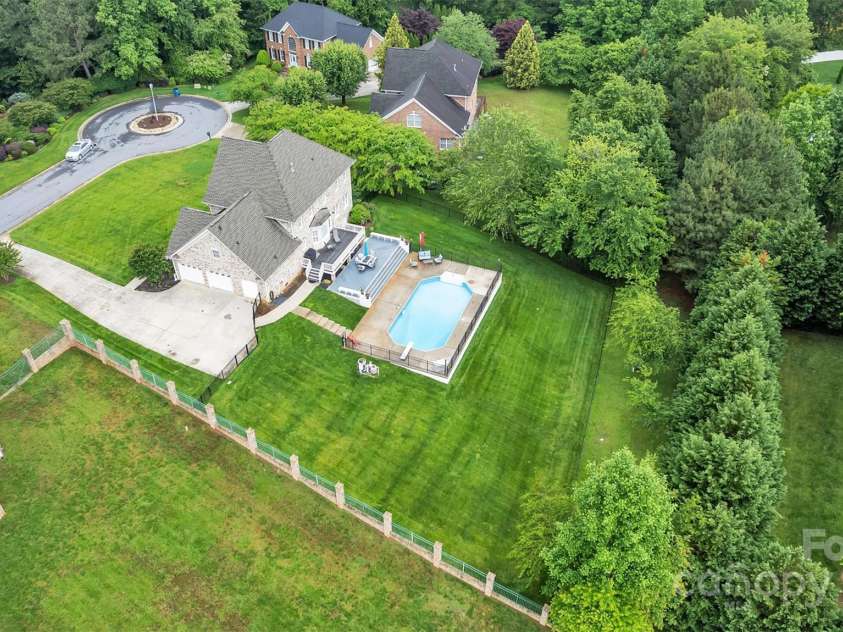 604 Gwendolyn Court, Granite Falls, NC 28630.  MLS# CAR4261551, YatesRealty ID 24816. 