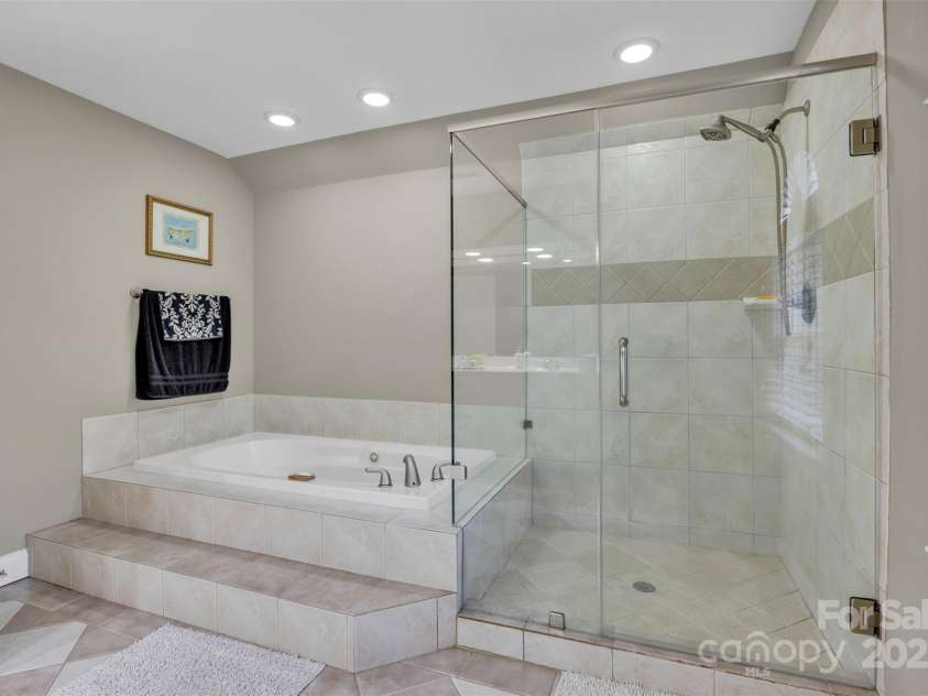 604 Gwendolyn Court, Granite Falls, NC 28630.  MLS# CAR4261551, YatesRealty ID 24816. 