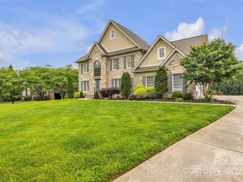 604 Gwendolyn Court, Granite Falls, NC 28630.  MLS# CAR4261551, YatesRealty ID 24816. 