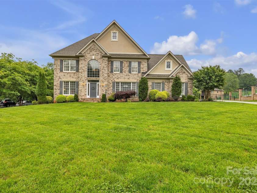 604 Gwendolyn Court, Granite Falls, NC 28630.  MLS# CAR4261551, YatesRealty ID 24816. 