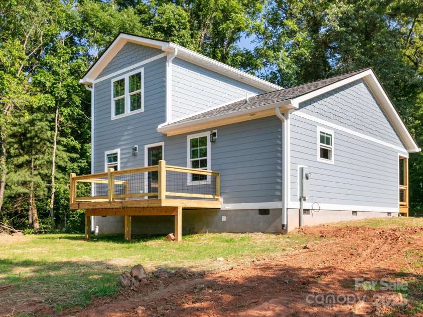 118 Muse Ridge Drive, Candler, NC 28715.  MLS# CAR4276670, YatesRealty ID 24817. Back/Side