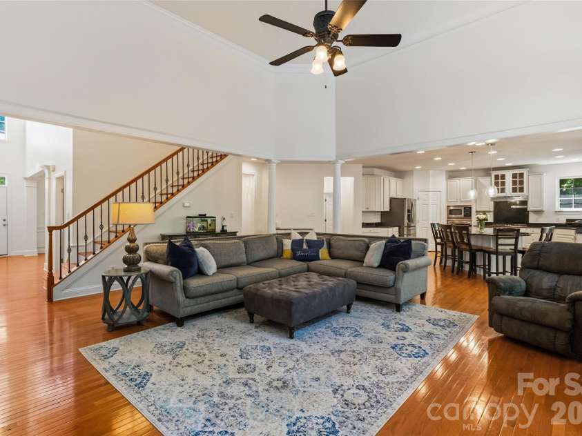 17808 Durrango Court, Charlotte, NC 28278.  MLS# CAR4383282, YatesRealty ID 24817. 