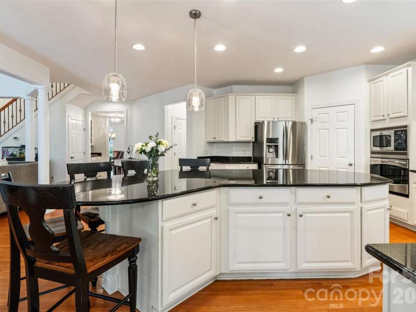 17808 Durrango Court, Charlotte, NC 28278.  MLS# CAR4383282, YatesRealty ID 24817. 