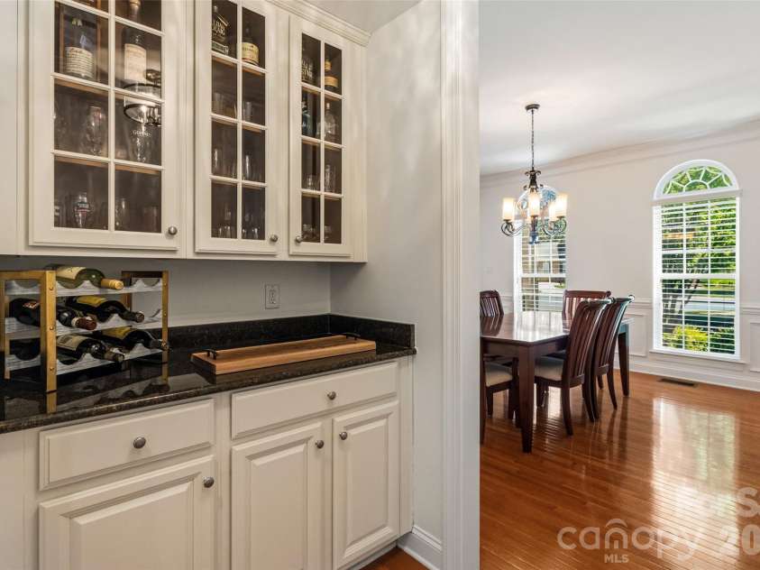 17808 Durrango Court, Charlotte, NC 28278.  MLS# CAR4383282, YatesRealty ID 24817. 