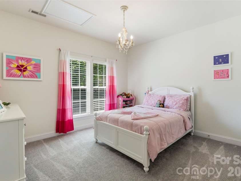 17808 Durrango Court, Charlotte, NC 28278.  MLS# CAR4383282, YatesRealty ID 24817. 