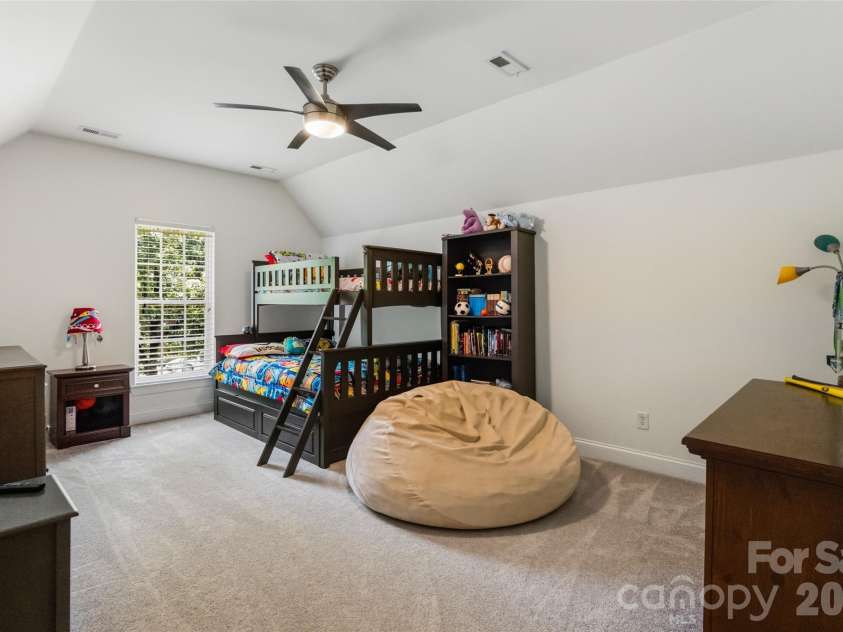 17808 Durrango Court, Charlotte, NC 28278.  MLS# CAR4383282, YatesRealty ID 24817. 