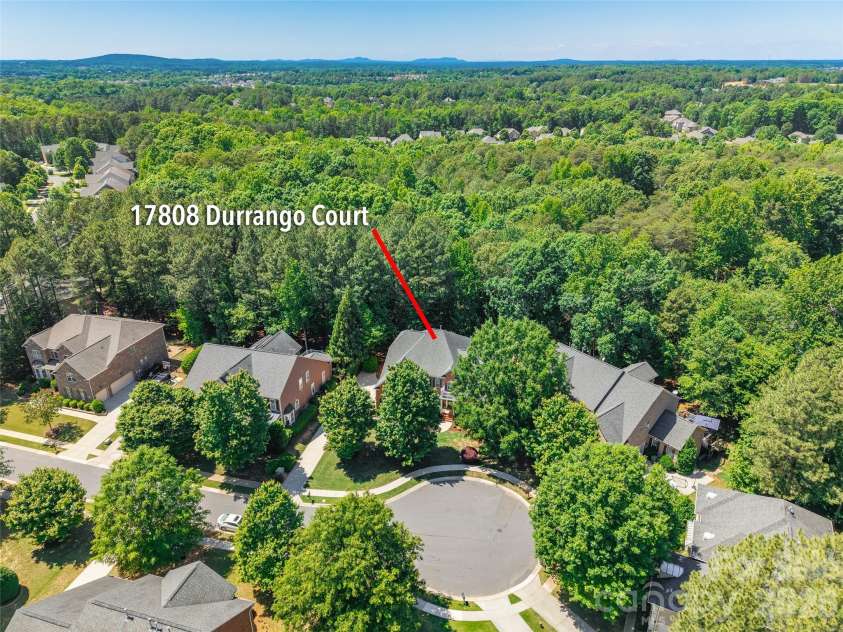 17808 Durrango Court, Charlotte, NC 28278.  MLS# CAR4383282, YatesRealty ID 24817. 