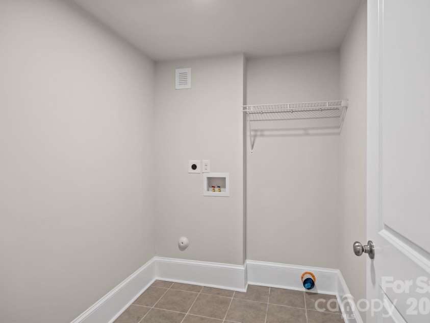 6109 Cora Street, Charlotte, NC 28216.  MLS# CAR4376653, YatesRealty ID 24819. 