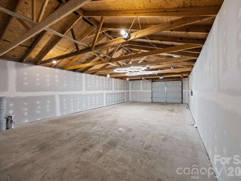 6109 Cora Street, Charlotte, NC 28216.  MLS# CAR4376653, YatesRealty ID 24819. 
