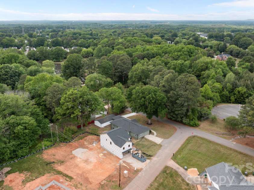 6109 Cora Street, Charlotte, NC 28216.  MLS# CAR4376653, YatesRealty ID 24819. 