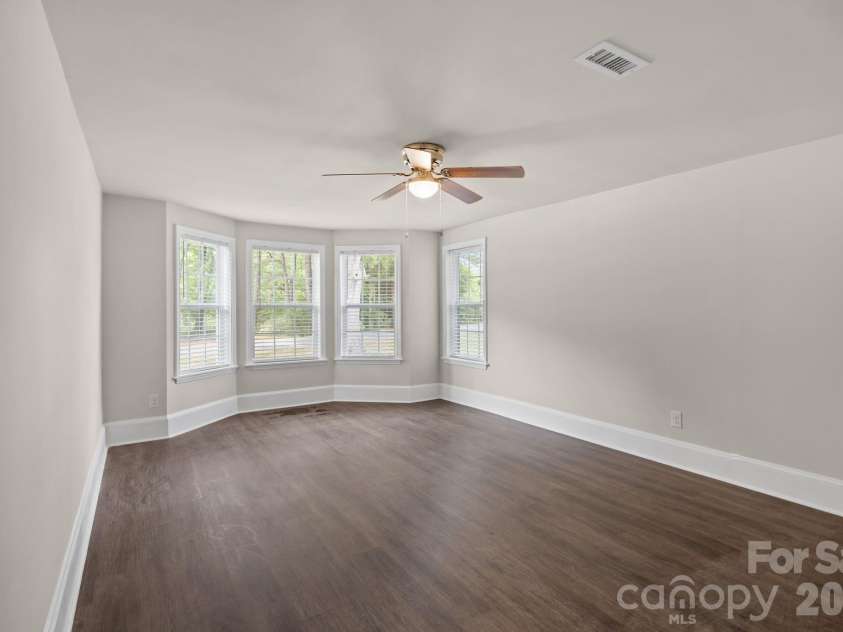 6109 Cora Street, Charlotte, NC 28216.  MLS# CAR4376653, YatesRealty ID 24819. 