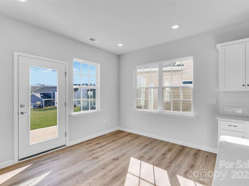 1613 Swallow Tail Drive, Belmont, NC 28012.  MLS# CAR4277394, YatesRealty ID 24821. 