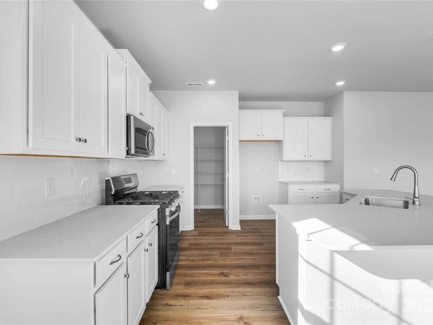 1613 Swallow Tail Drive, Belmont, NC 28012.  MLS# CAR4277394, YatesRealty ID 24821. 