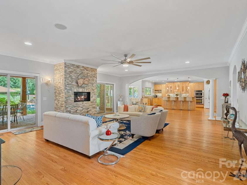 104 Timberside Drive, Davidson, NC 28036.  MLS# CAR4381791, YatesRealty ID 24822. 