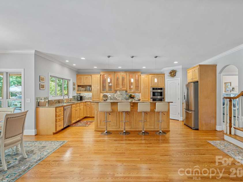 104 Timberside Drive, Davidson, NC 28036.  MLS# CAR4381791, YatesRealty ID 24822. 