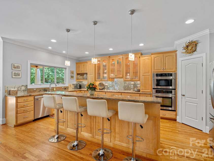 104 Timberside Drive, Davidson, NC 28036.  MLS# CAR4381791, YatesRealty ID 24822. 