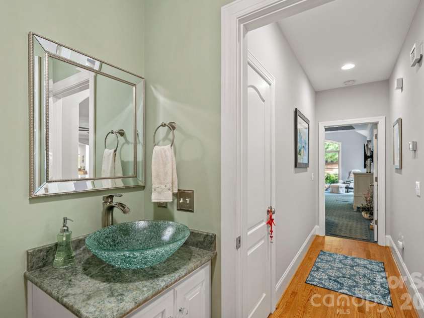 104 Timberside Drive, Davidson, NC 28036.  MLS# CAR4381791, YatesRealty ID 24822. 