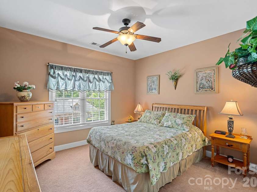 104 Timberside Drive, Davidson, NC 28036.  MLS# CAR4381791, YatesRealty ID 24822. 