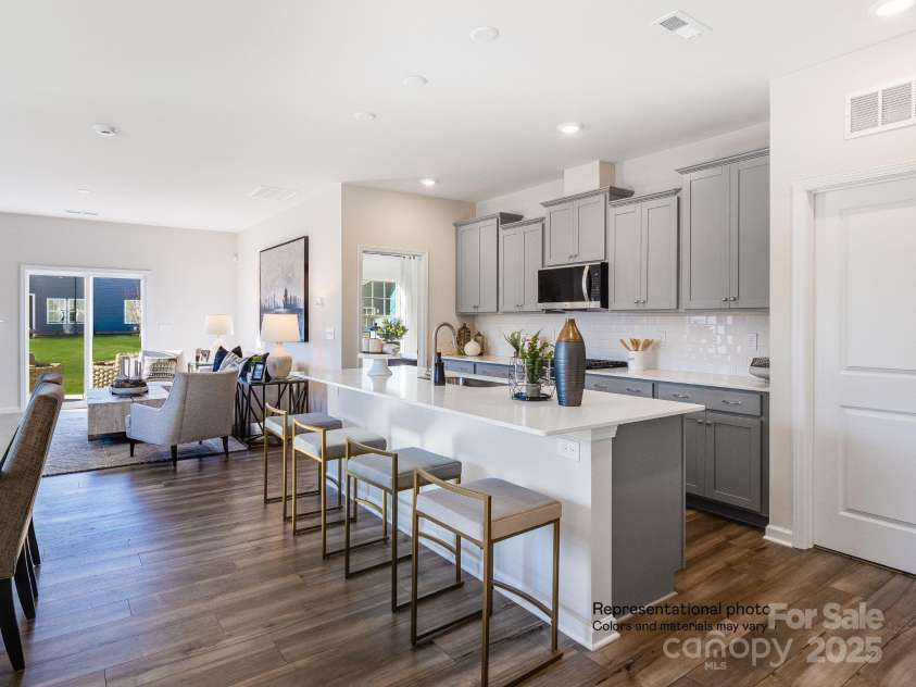 1609 Swallow Tail Drive, Cramerton, NC 28012.  MLS# CAR4277407, YatesRealty ID 24823. Kitchen