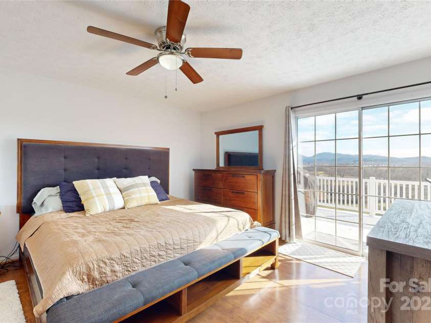 598 Miles View Drive, Mills River, NC 28759.  MLS# CAR4270895, YatesRealty ID 24825. 