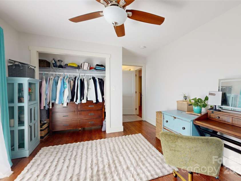 598 Miles View Drive, Mills River, NC 28759.  MLS# CAR4270895, YatesRealty ID 24825. 