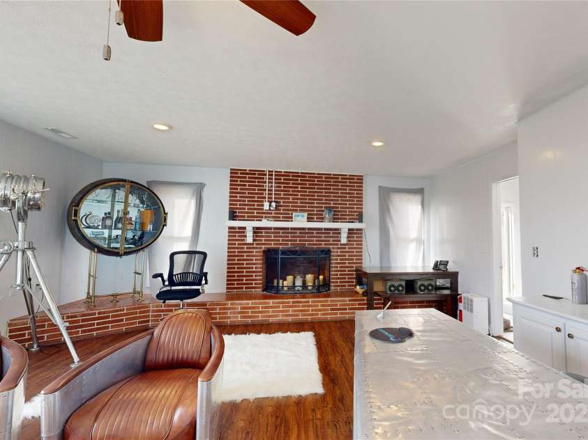 598 Miles View Drive, Mills River, NC 28759.  MLS# CAR4270895, YatesRealty ID 24825. 