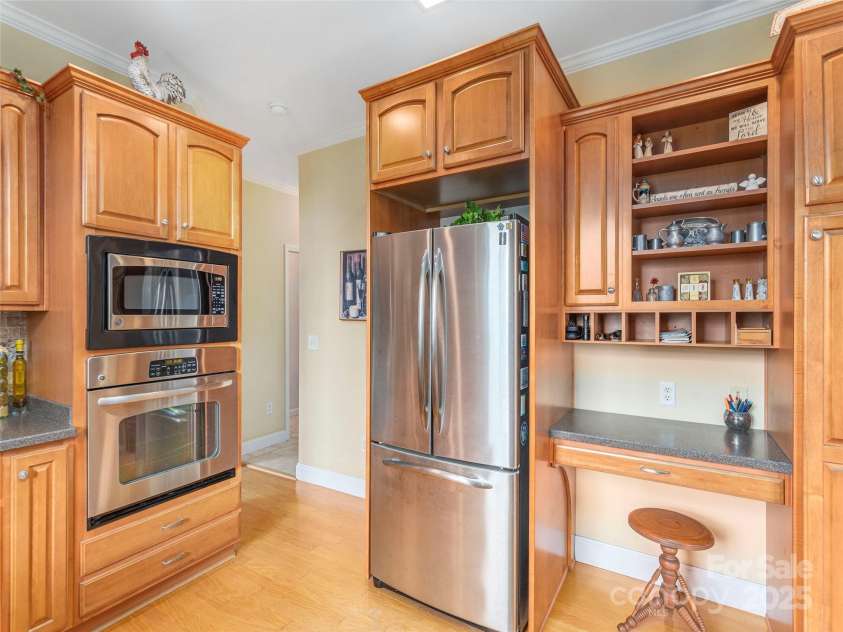 80 Feather Lane, Waynesville, NC 28786.  MLS# CAR4268349, YatesRealty ID 24826. 