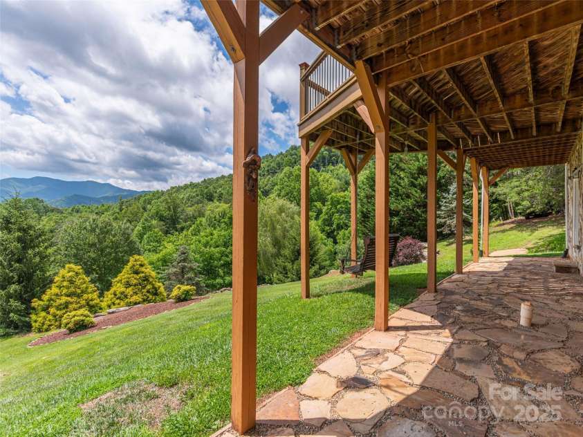 80 Feather Lane, Waynesville, NC 28786.  MLS# CAR4268349, YatesRealty ID 24826. 