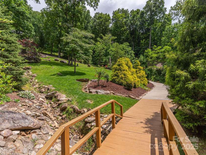 80 Feather Lane, Waynesville, NC 28786.  MLS# CAR4268349, YatesRealty ID 24826. 