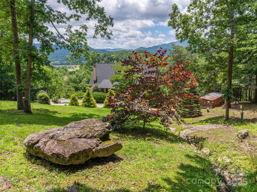 80 Feather Lane, Waynesville, NC 28786.  MLS# CAR4268349, YatesRealty ID 24826. 